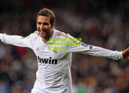 【中国体彩网】熟面孔撑起保级脊梁 新核破局点燃广州队希望