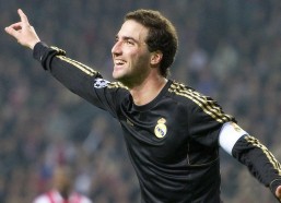 中国体彩网-皮尔斯换人夺冠论引风波，称马丁可替追梦助勇士四冠，格林暗批记仇逻辑