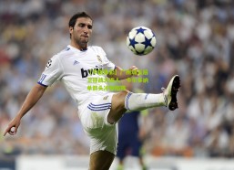 【中国体彩】广州城五后卫迎战大连人，卡尔多纳单箭头冲锋陷阵