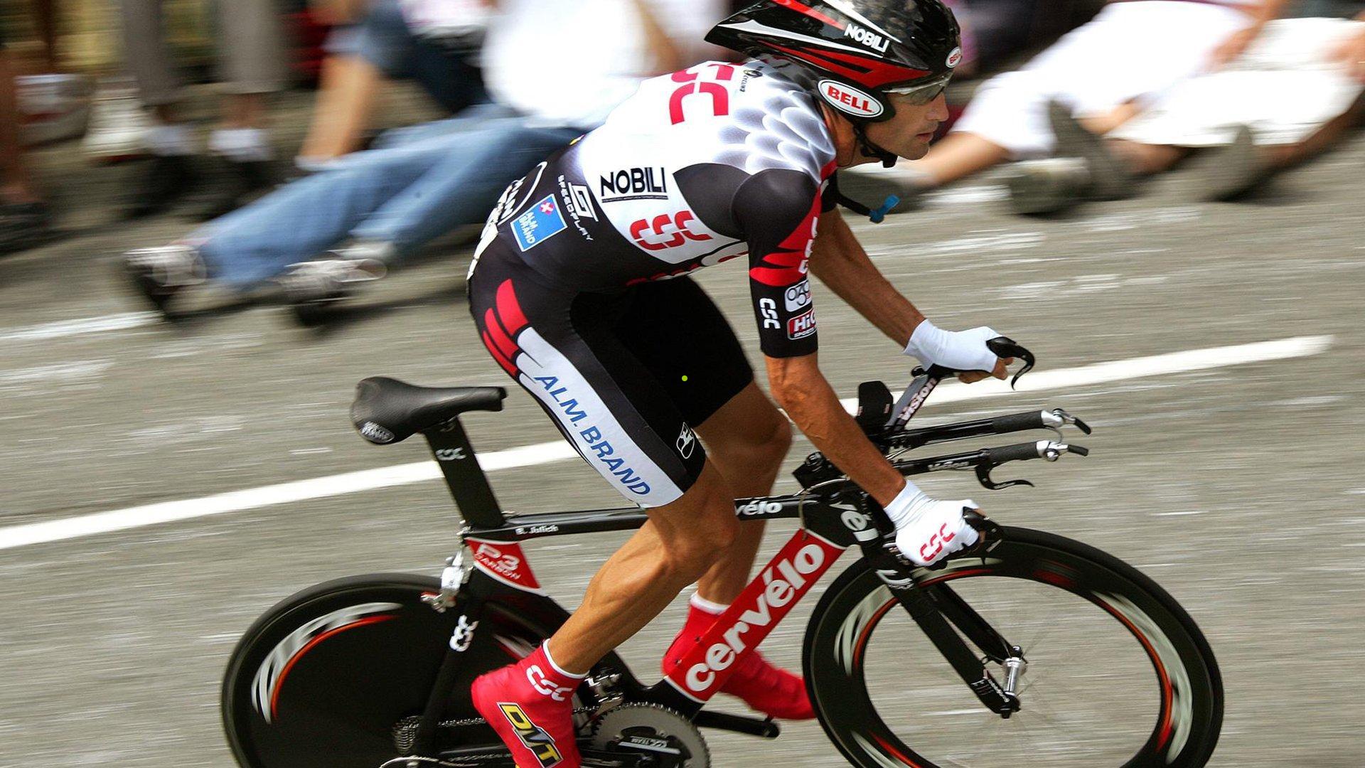 徐梦桃自由式滑雪世界杯卢卡站摘金，再创中国冰雪辉煌